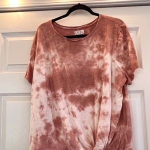 Mauve ish and cream tie dye t-shirt with knot